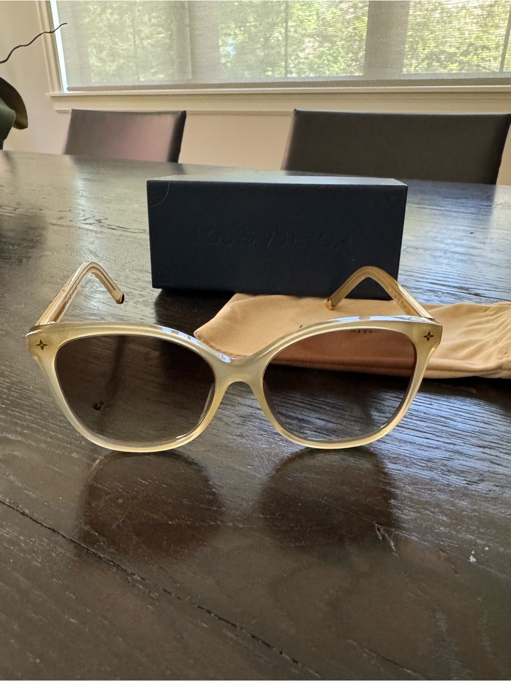 Louis Vuitton My Monogram Light Cat Eye Sunglasses Khaki - Picture 2 of 6